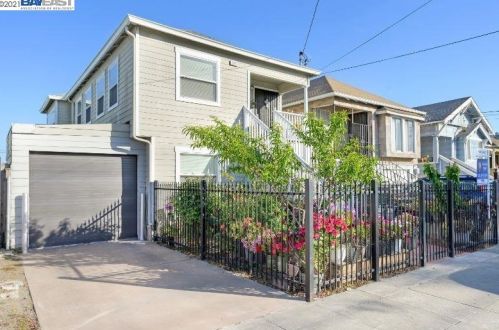1242 50th Ave, Oakland, CA 94601-5102
