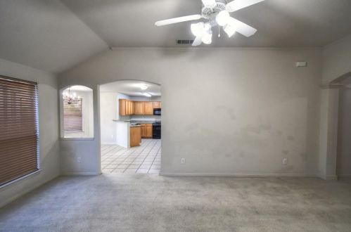 2010 Wahoo Dr, Midlothian TX  76063-8518 exterior