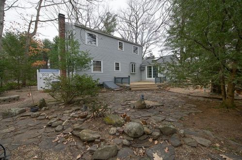 34 Wheeler Ave, Salem NH  03079-3490 exterior