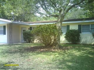 2529 Hugh Edwards Dr, Jacksonville, FL 32210-3712