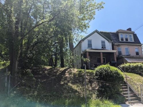 5440 Hillcrest St, Pittsburgh, PA 15206-2844