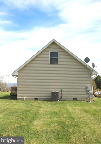 20672 Senedo Rd, Edinburg VA  22824-3162 exterior