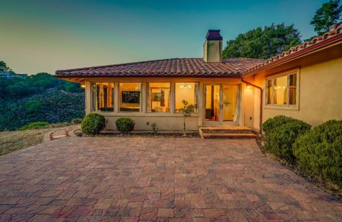 12075 Carola Dr, Tassajara Hot Springs, CA 93924-9202