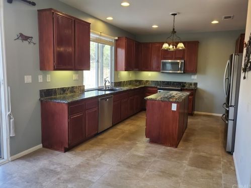 32516 Sprucewood Way, Lake Elsinore, CA 92532-2515