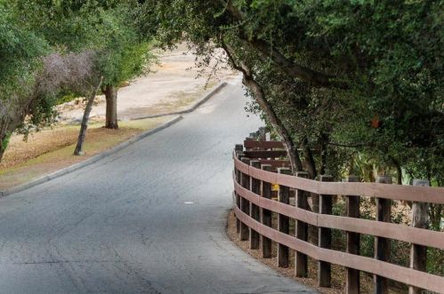 26285 Calle De Encinas, Valley Center CA  92082-7464 exterior