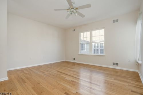 65 Kensington Cir, Belvidere NJ  07823-1700 exterior