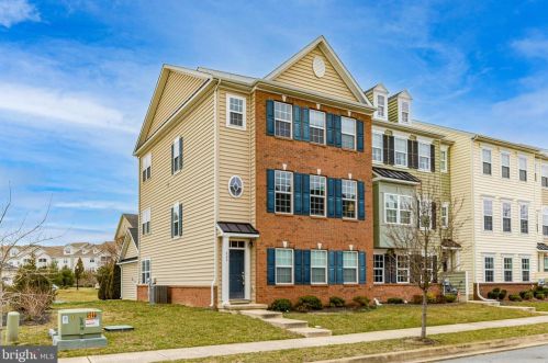422 Leo Ln, Bear, DE 19701-6811