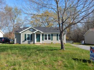 743 Spees Dr, Clarksville, TN 37042-7160