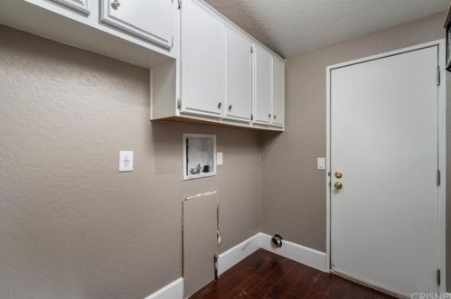 27546 Jasper Way, Santa Clarita CA  91384-3162 exterior