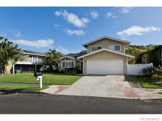 3069 Kahako Pl, Kailua, HI 96734-5901