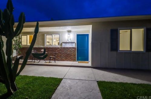9903 Lindo Lake Pl, Lakeside, CA 92040-3211