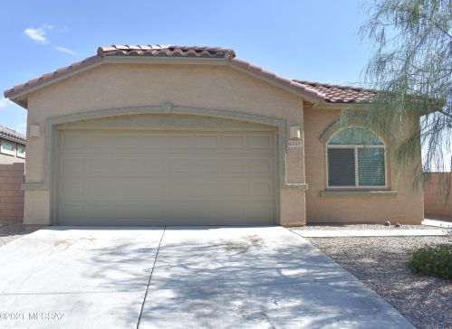 6557 Smoky Falls Way, Tucson, AZ 85757-6989