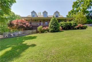 1471 Center Star Rd, Columbia, TN 38401-7750