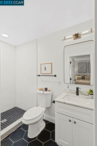 435 Hagemann Dr, Livermore CA  94551-6037 exterior