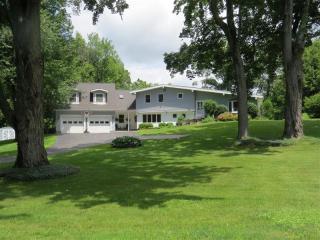 72 Koonz Rd, Reidsville, NY 12186-5117