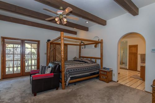 4650 Crestview Cir, Tucson AZ 85745-9207 exterior