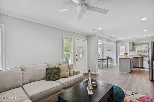 1509 Pony Ave, Beaufort SC  29906-5703 exterior