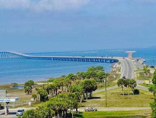 1804 Gulf Bch Dr, Saint George Island FL  32328-2827 exterior