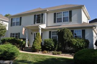 32 Colby Ct, Belvidere NJ  07823-2756 exterior