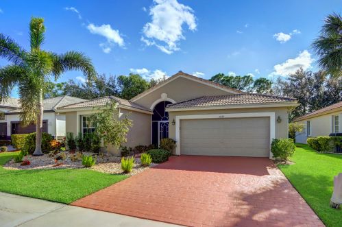 5868 Seashell Ter, Boynton Beach, FL 33437-4251
