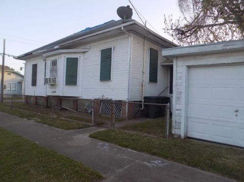 3702 Avenue, Galveston TX  77550-6612 exterior