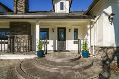 6331 Melody Ln, Newcastle CA  95658-9646 exterior