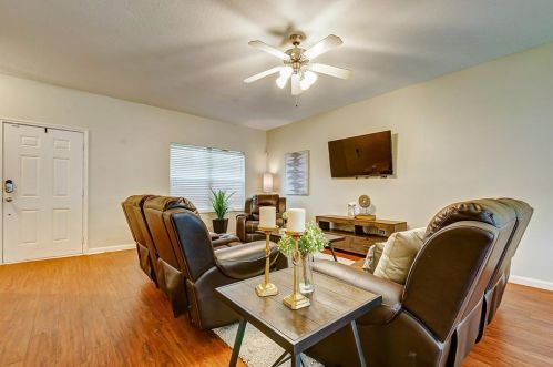 3810 Cloudbluff Ln, Richmond TX  77469-4117 exterior