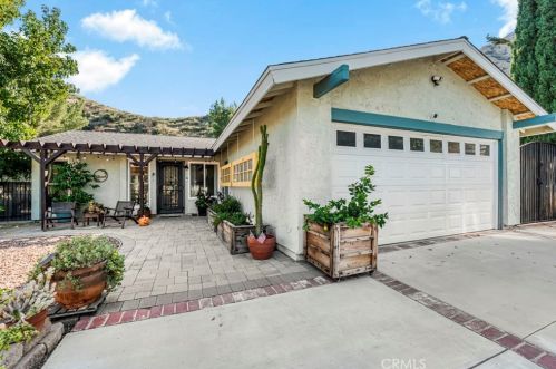 14712 Hydrangea Way, Santa Clarita, CA 91387-1530