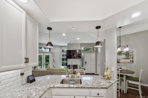 11128 Provencal Pl, San Diego CA  92128-3667 exterior