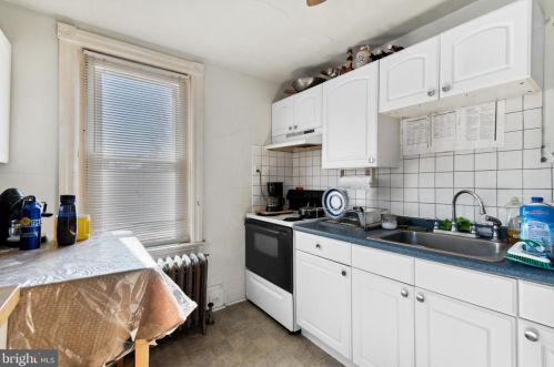 314 Derstine Ave, Lansdale PA 19446-3536 exterior