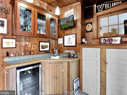 251 Bancroft Rd, Kennett Sq PA  19348-2292 exterior