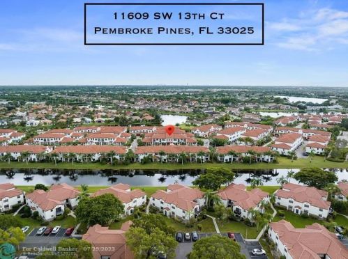 11609 13 Ct, Hollywood FL 33025-2559 exterior