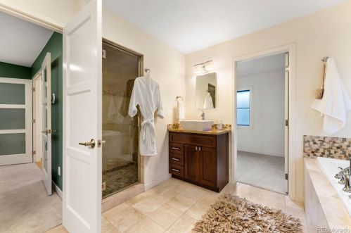 422 Cook St, Denver CO  80206-4425 exterior