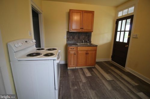 1250 New Danville Pike, Lancaster PA  17603-9212 exterior