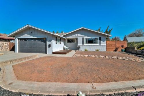 384 Chelan Dr, Vacaville, CA 95687-4909
