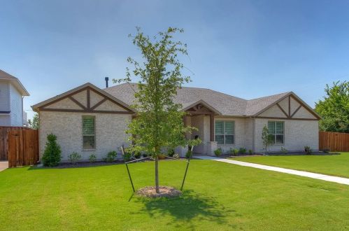 713 Edgefield Rd, Fort Worth, TX 76107-1023