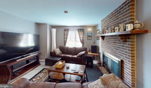 105 Village Rd, Molino PA  17961-9658 exterior