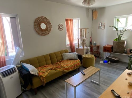 5101 Lindsey Ave, Pico Rivera CA  90660-2732 exterior