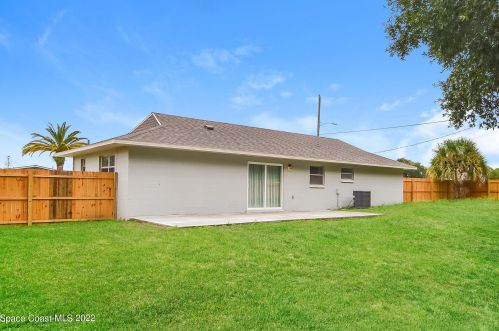 1865 Fairlane Dr, Titusville FL  32780-4689 exterior