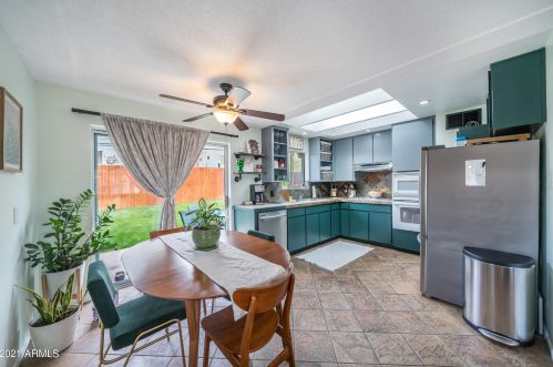 9854 1st St, Phoenix AZ  85020-1002 exterior