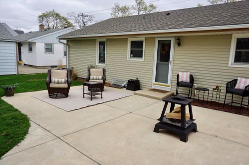 3773 68th St, Milwaukee WI  53220-1828 exterior