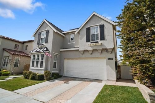 27063 Victoria Ln, Santa Clarita, CA 91355-5105