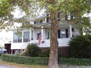 128 Newkirk Ave, Kingston, NY 12401-4109
