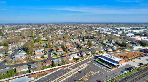 9665 Kent St, Elk Grove CA  95624-2432 exterior