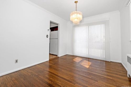 7 Alden Pl, Hartsdale NY  10530-2916 exterior