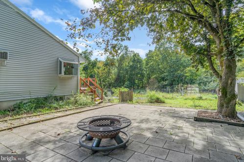 16 Bayberry Rd, Princeton NJ  08540-7417 exterior