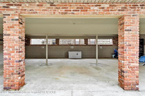 127 Hiering Ave, Pelican Island NJ  08751-1818 exterior