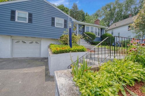 26 Sigourney St, Bristol, CT 06010-6882