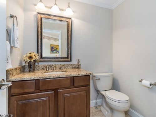 19 Country Meadow Rd, Hackettstown NJ  07840-5209 exterior