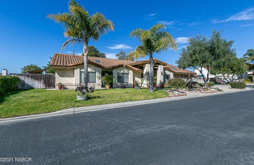 4801 Ajay Dr, Santa Maria, CA 93455-4850
